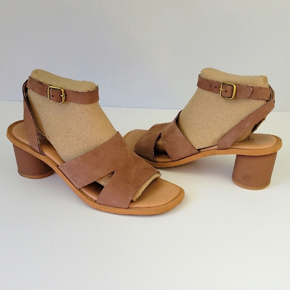 Lucky Brand Pemal Leather Sandals Taupe Size 8.5